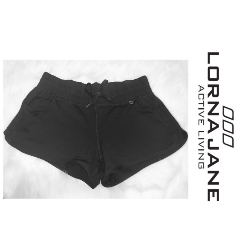 Lorna Jane shorts w/ building underwear